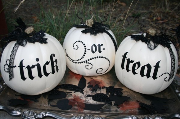 10 Halloween Pumpkin Decorating Ideas